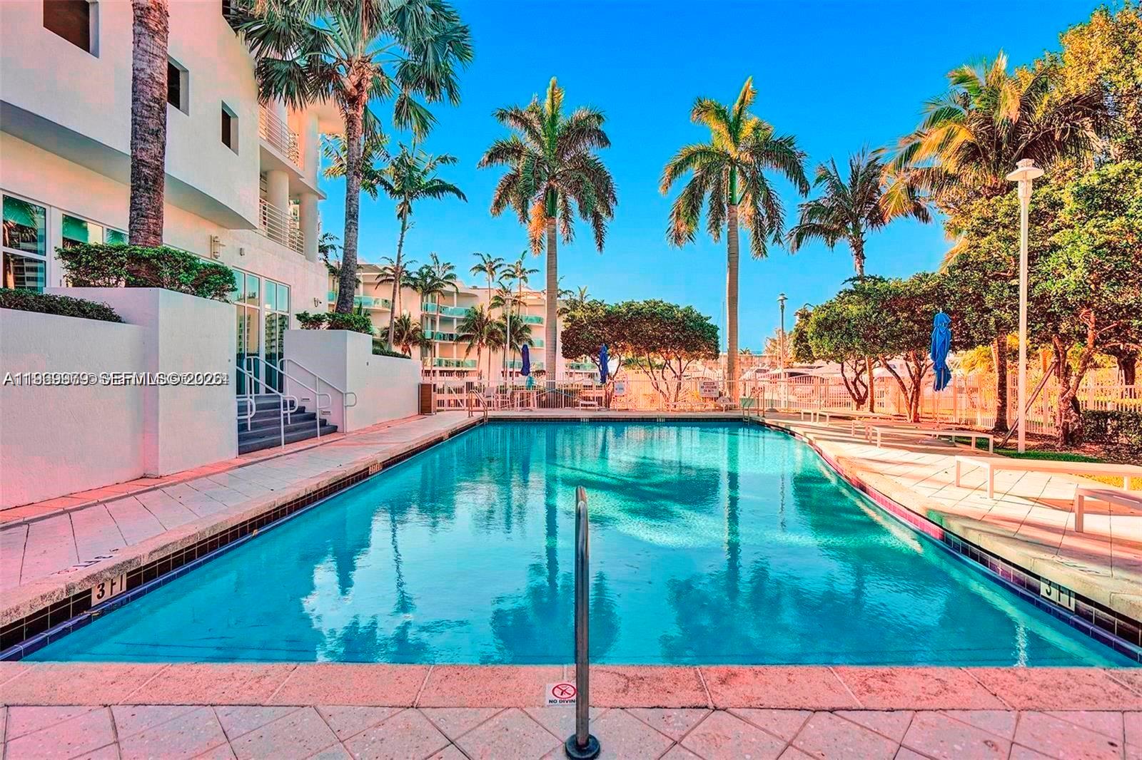 360 CONDO B - Residential