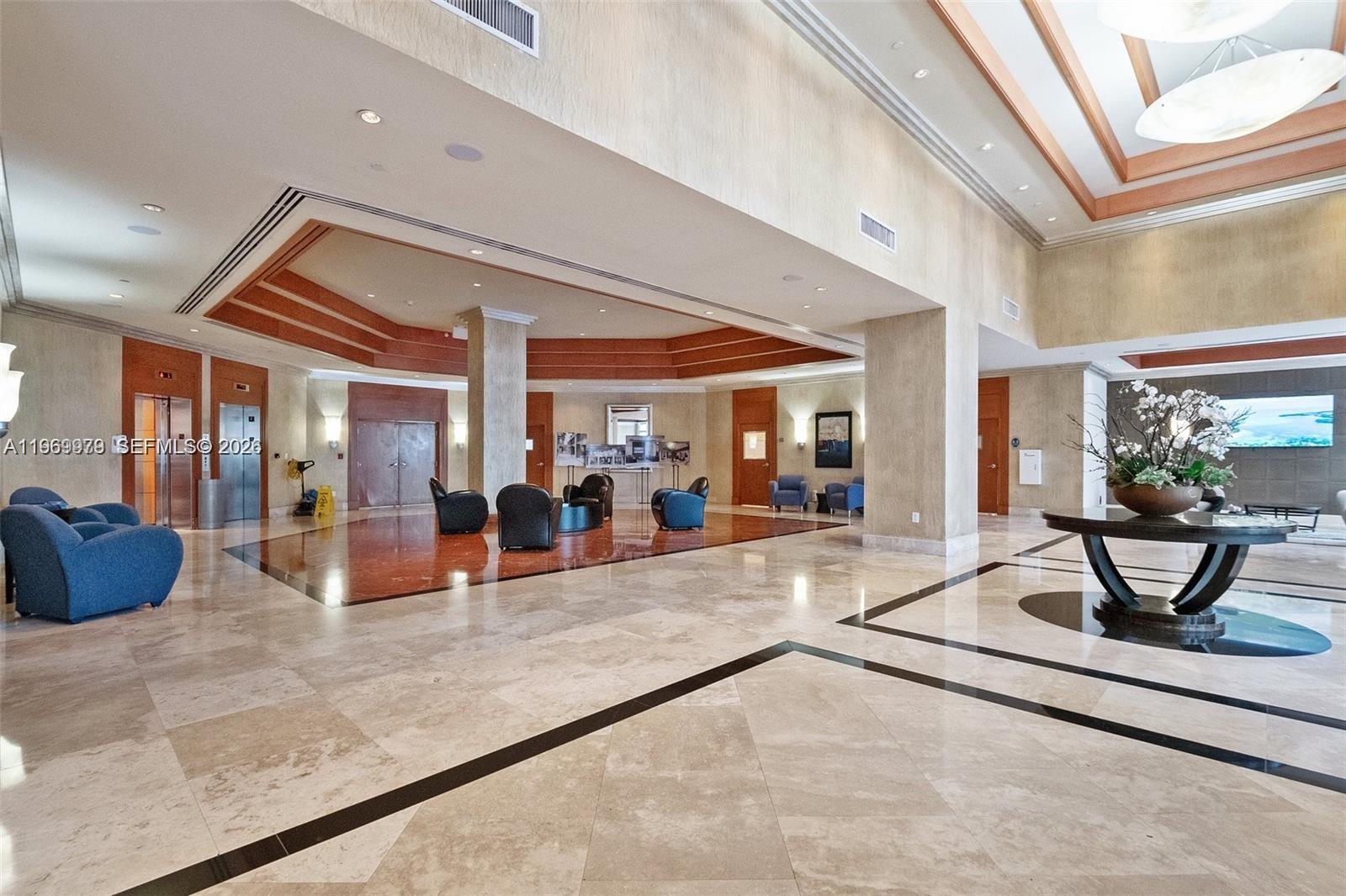 360 CONDO B - Residential