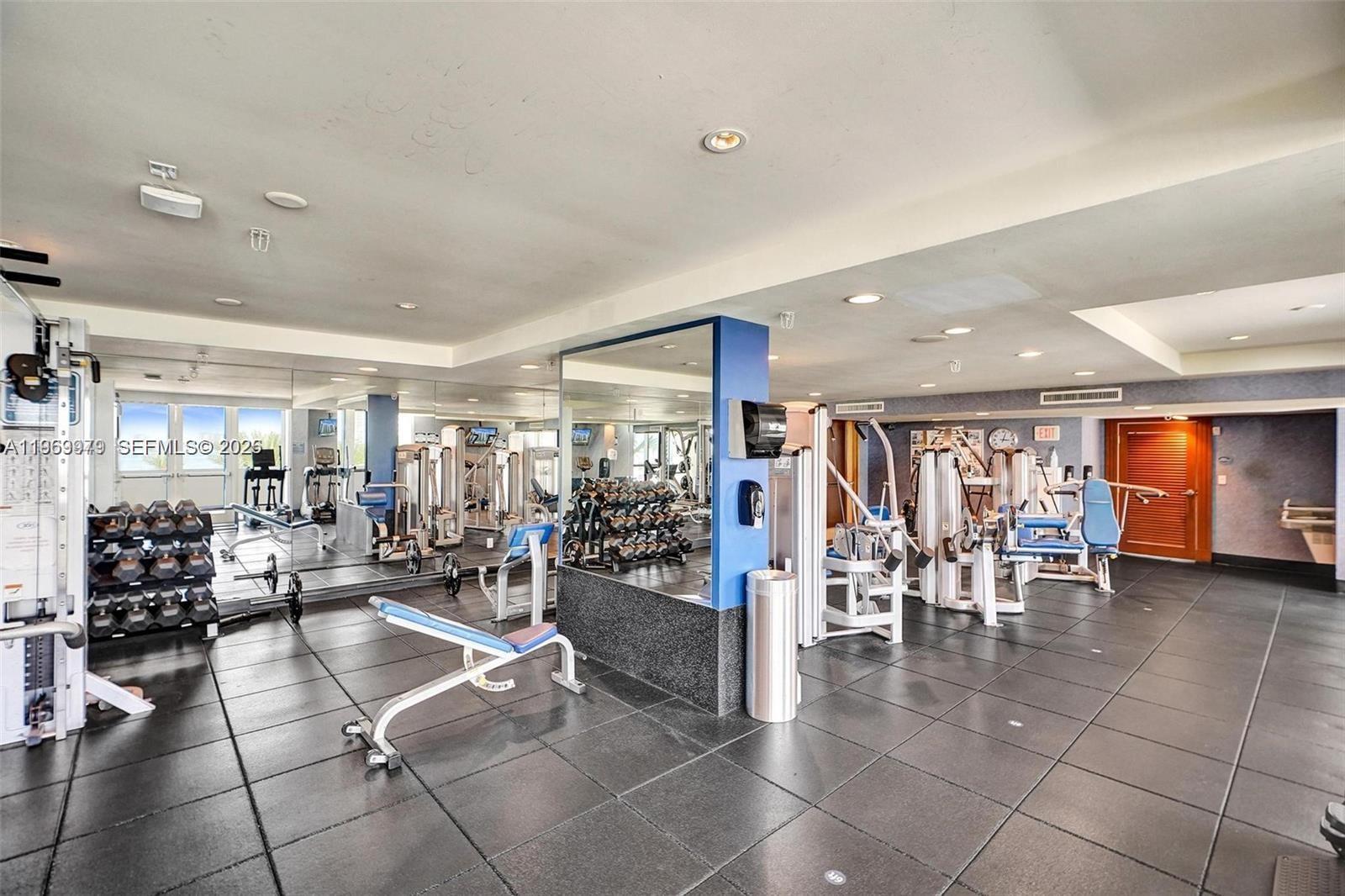 360 CONDO B - Residential