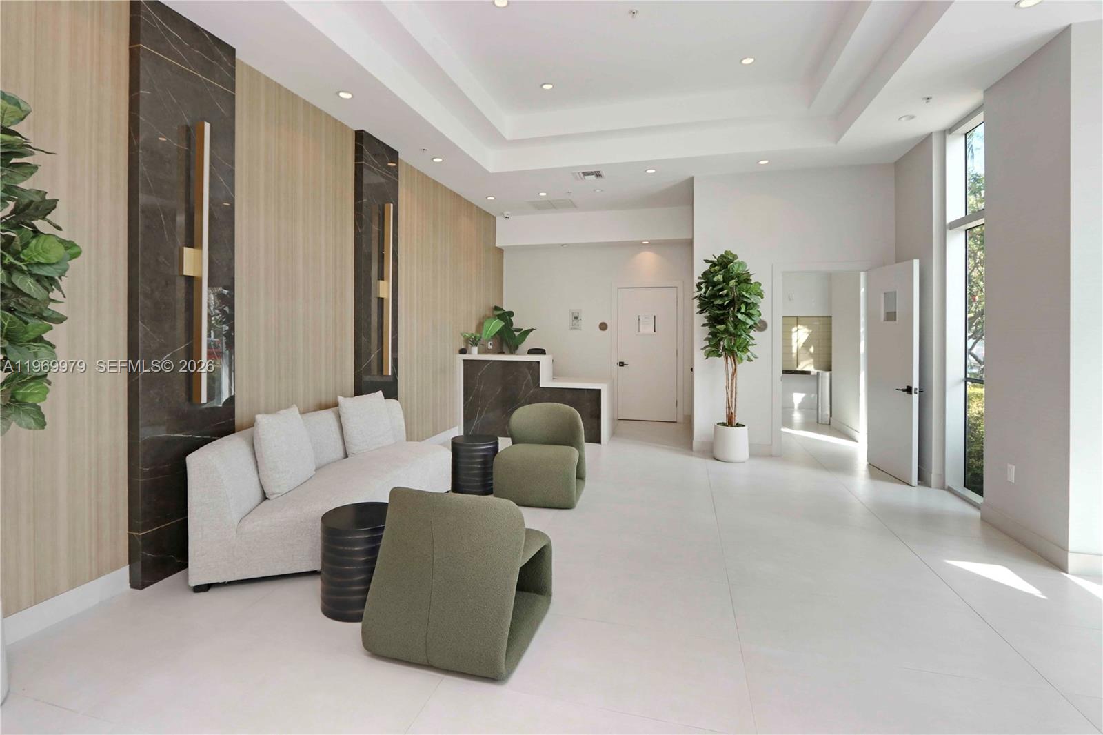 360 CONDO B - Residential