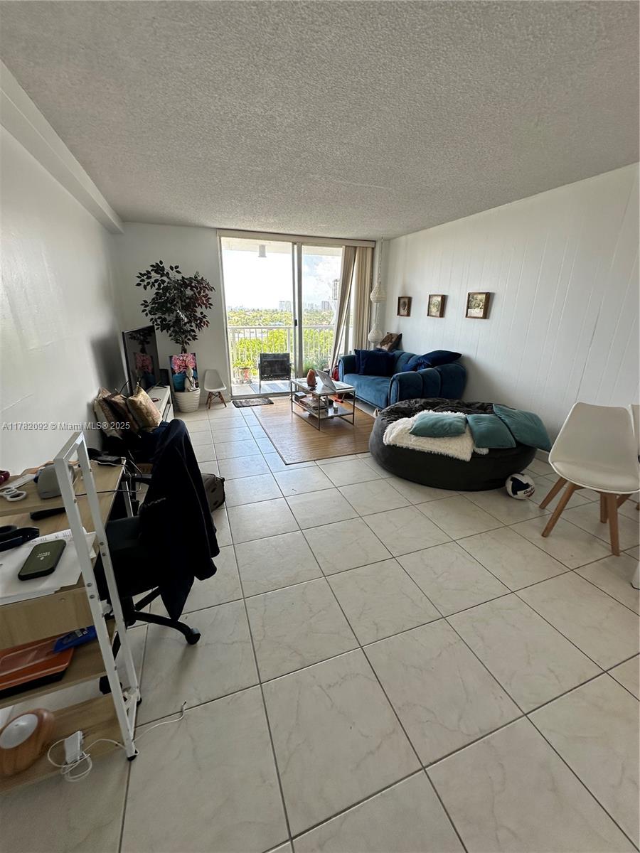 KEYSTONE TOWERS CONDO - Residential
