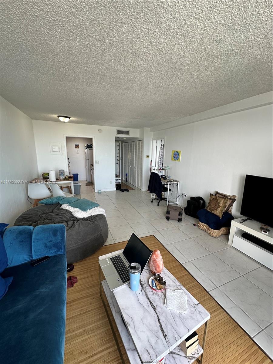 KEYSTONE TOWERS CONDO - Residential