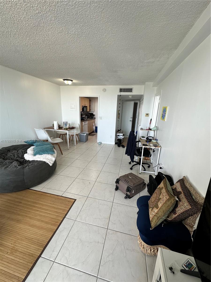KEYSTONE TOWERS CONDO - Residential