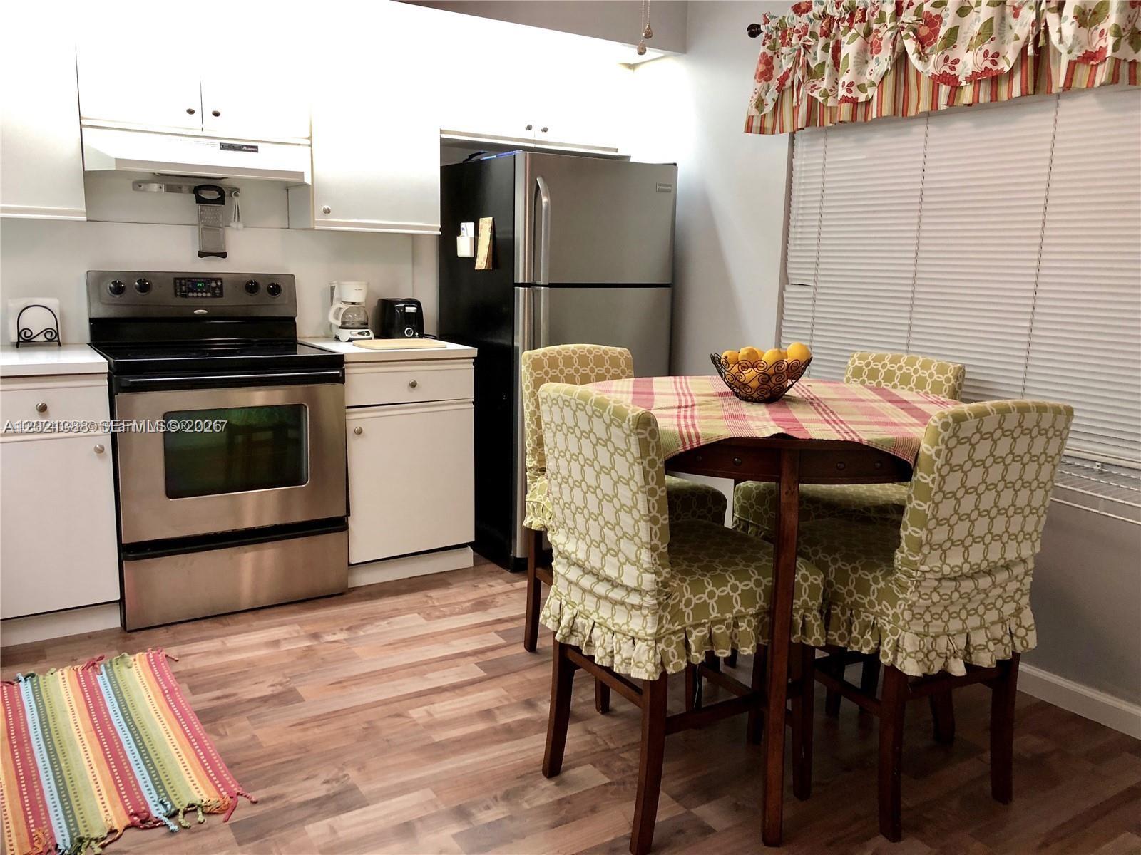 CAMBRIDGE AT CENTURY VILL - Residential