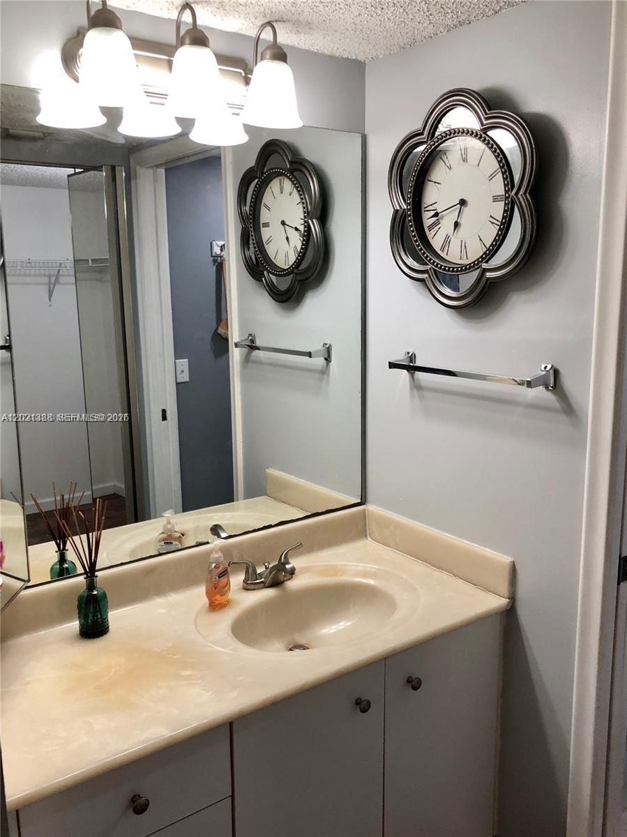 CAMBRIDGE AT CENTURY VILL - Residential