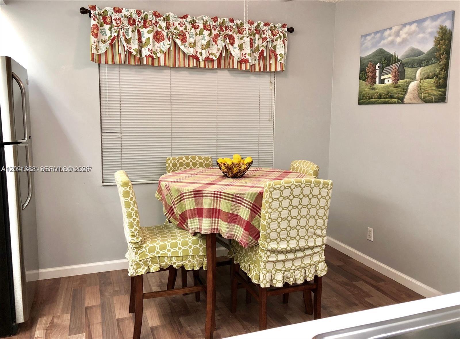 CAMBRIDGE AT CENTURY VILL - Residential
