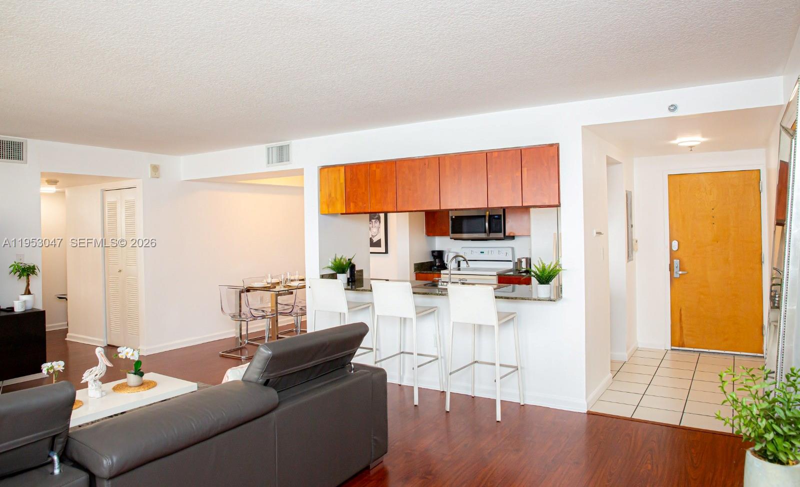 THE CLUB AT BRICKELL BAY - Residential