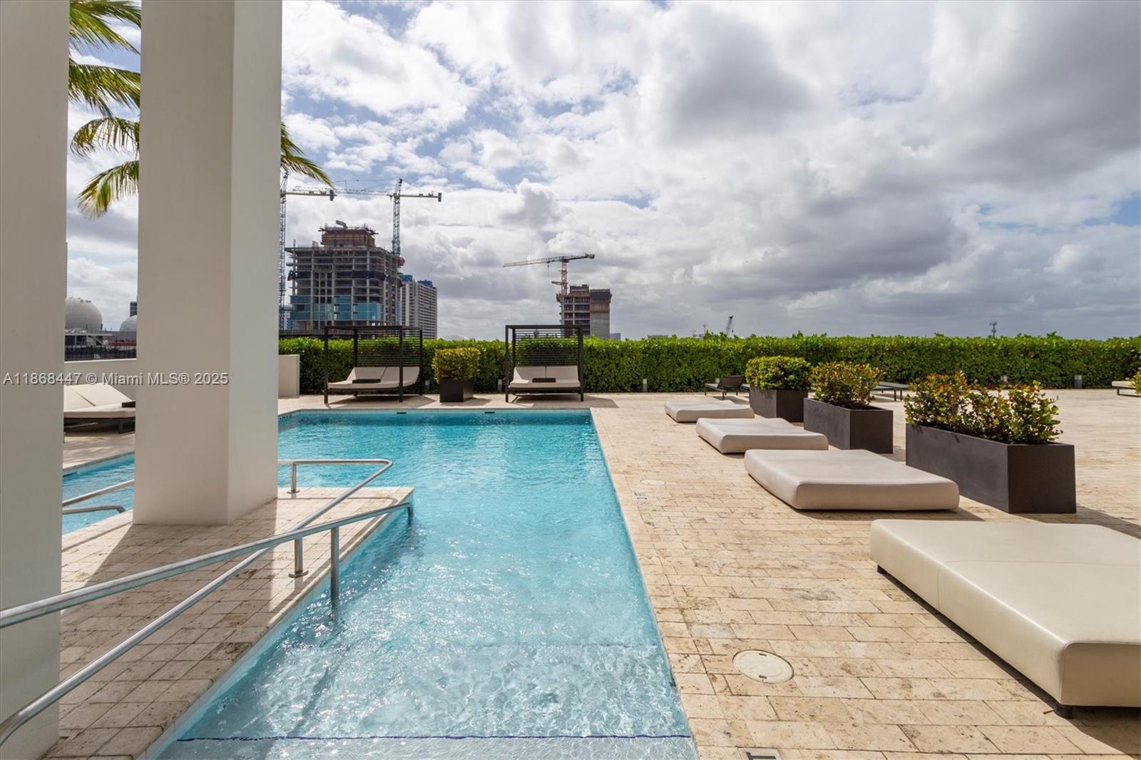 TEN MUSEUM PK RESIDENTIAL - Residential