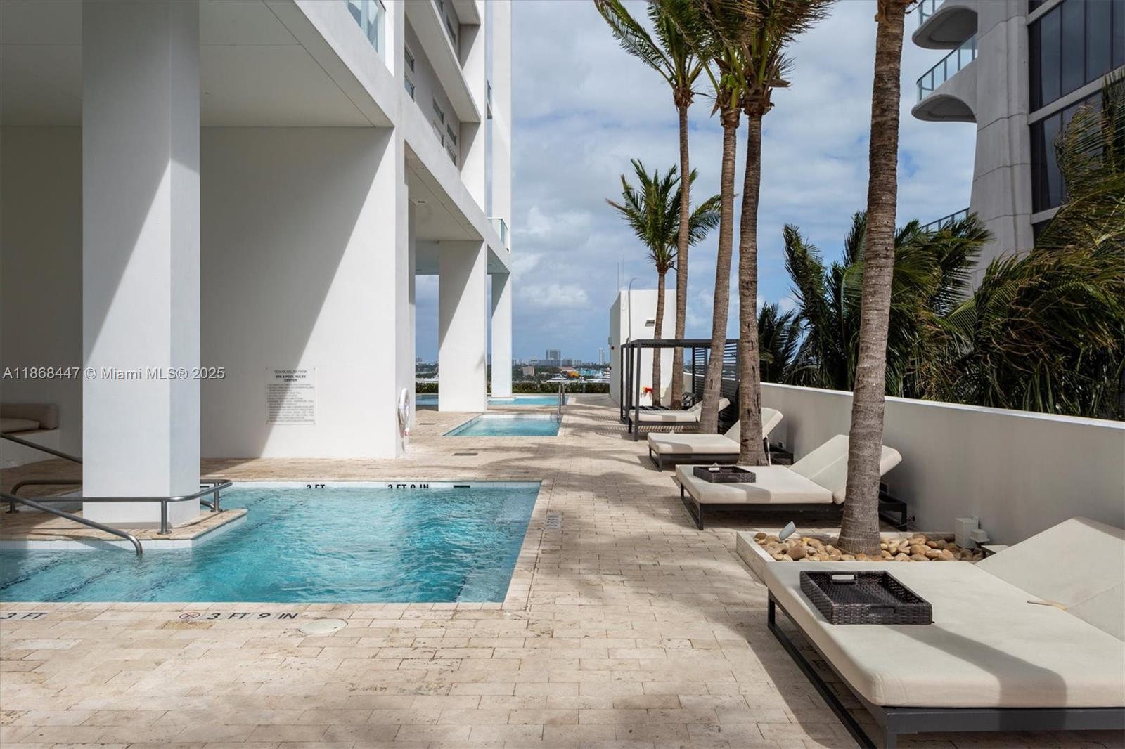 TEN MUSEUM PK RESIDENTIAL - Residential