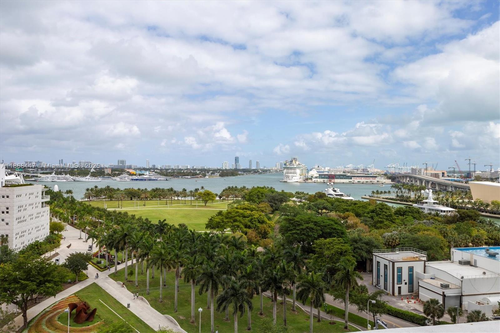 TEN MUSEUM PK RESIDENTIAL - Residential