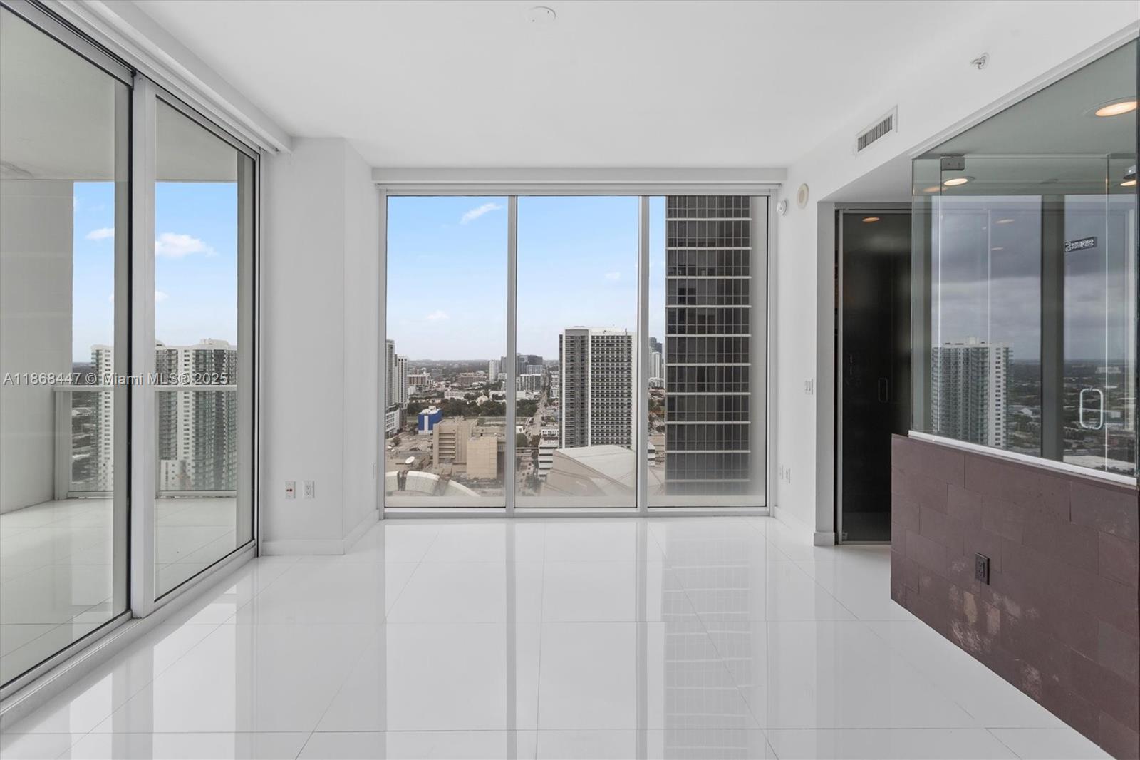 TEN MUSEUM PK RESIDENTIAL - Residential