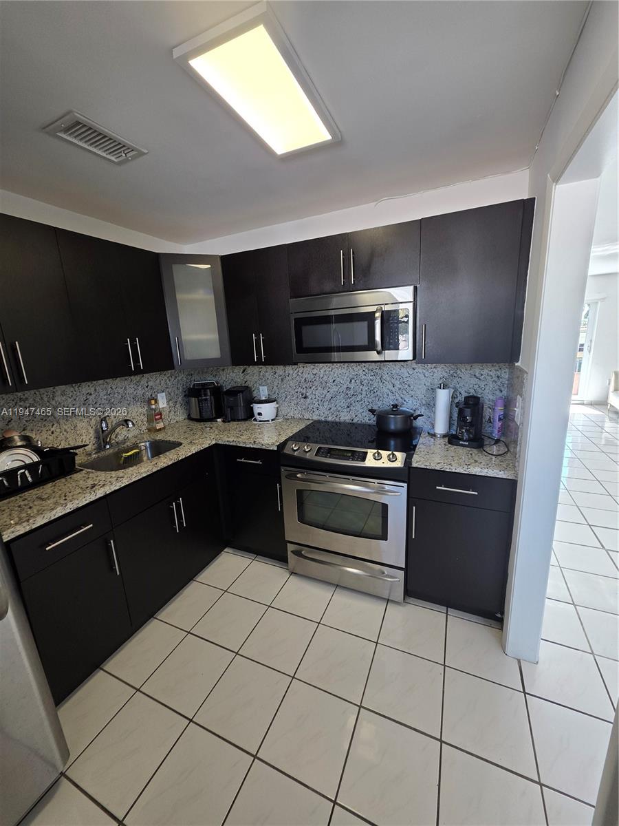 JEFFERSON PLAZA CONDO - Residential Lease