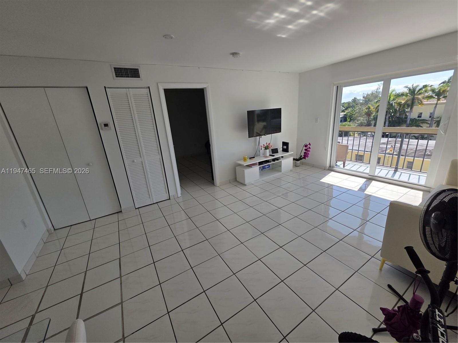 JEFFERSON PLAZA CONDO - Residential Lease