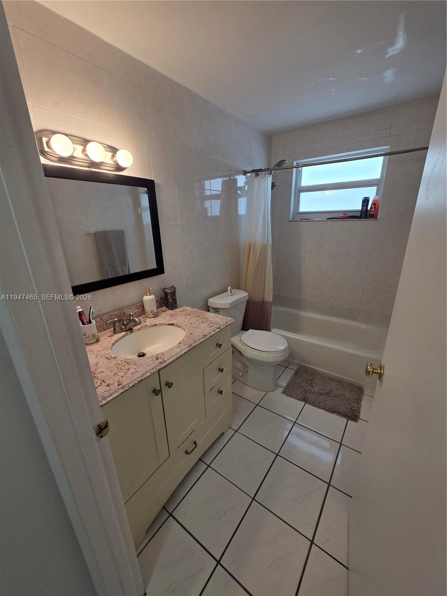 JEFFERSON PLAZA CONDO - Residential Lease