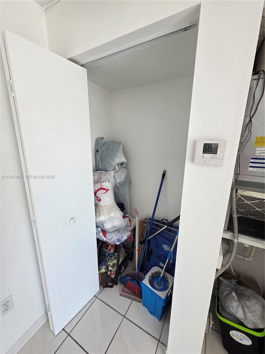 JEFFERSON PLAZA CONDO - Residential Lease