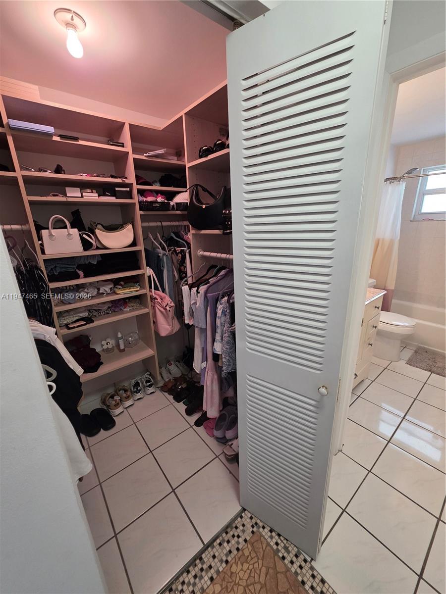 JEFFERSON PLAZA CONDO - Residential Lease