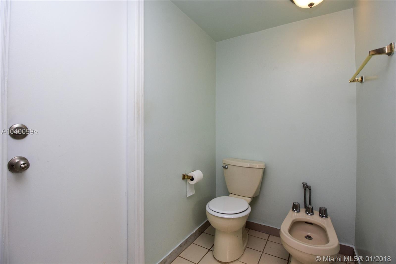 ARROWHEAD COUNTRY HOMES S - Residential