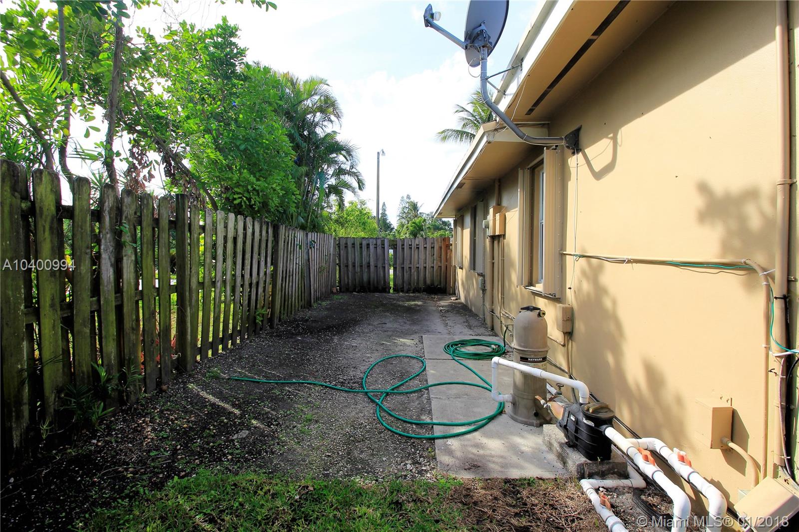 ARROWHEAD COUNTRY HOMES S - Residential