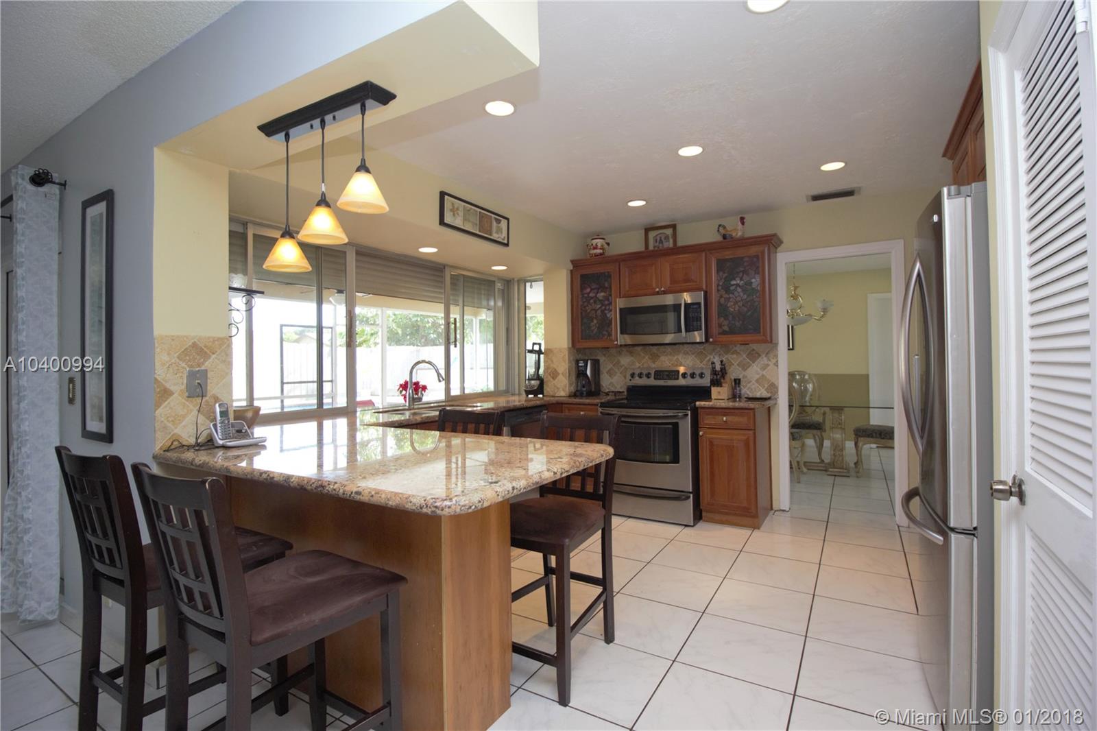 ARROWHEAD COUNTRY HOMES S - Residential