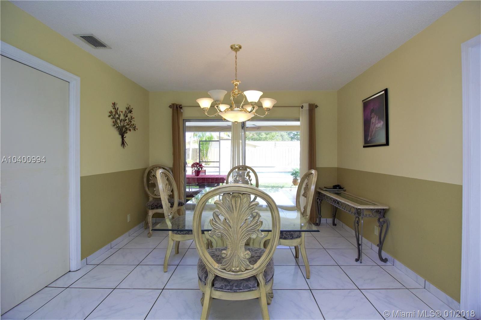 ARROWHEAD COUNTRY HOMES S - Residential