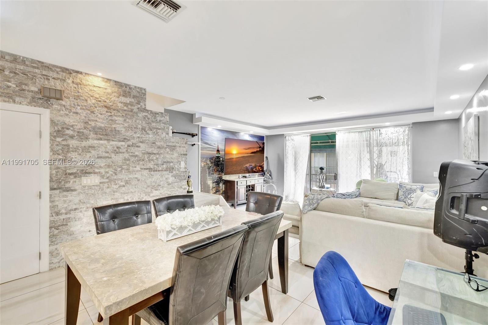 SAVANNAH PLAT 3 - Residential