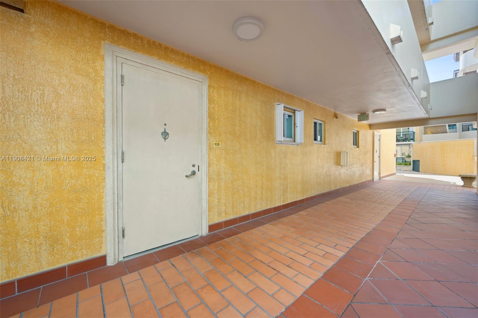 SURFSIDE PALMS CONDO - Residential Lease