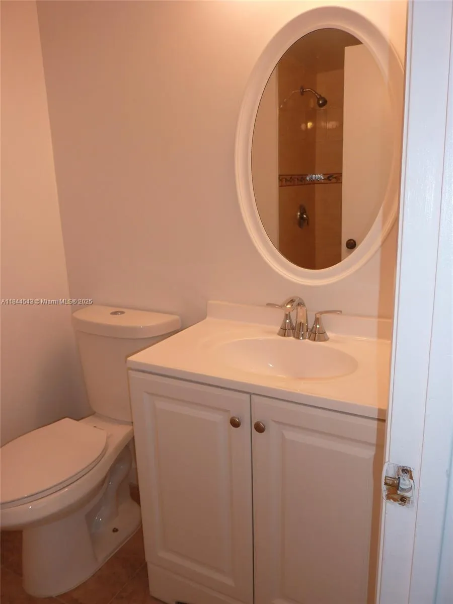 Miami, Florida 33155, United States, 2 Bedrooms Bedrooms, ,3 BathroomsBathrooms,Residential,Active,176787