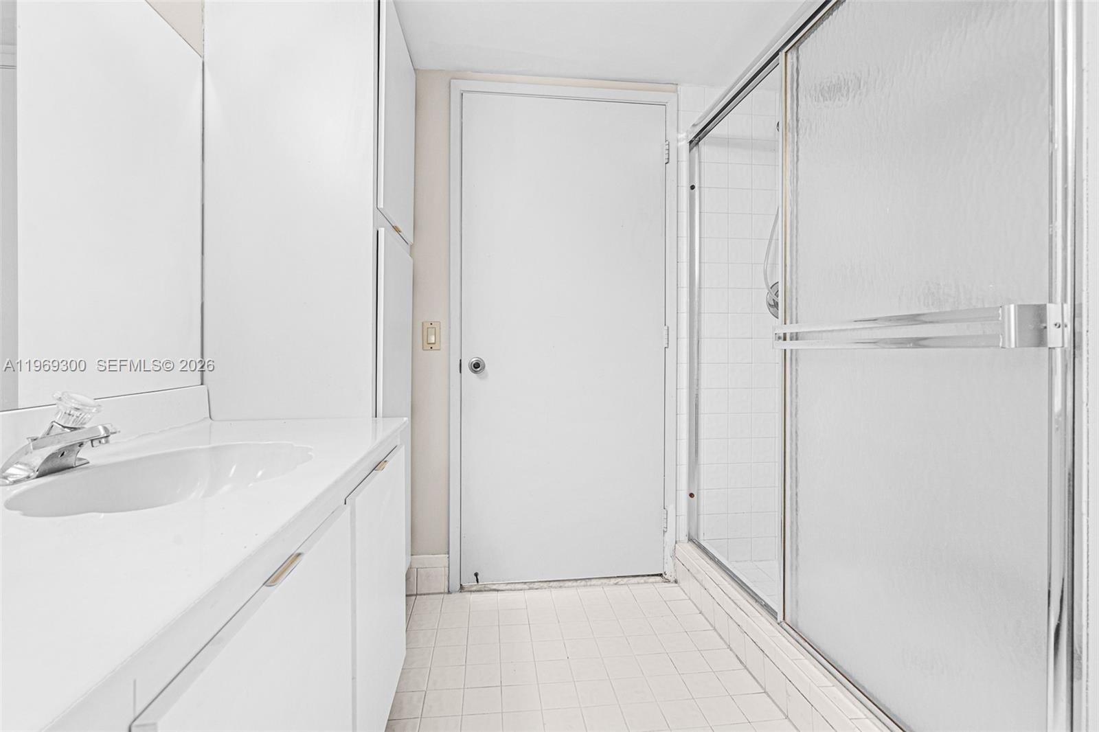 HUNTINGTON POINTE - Residential