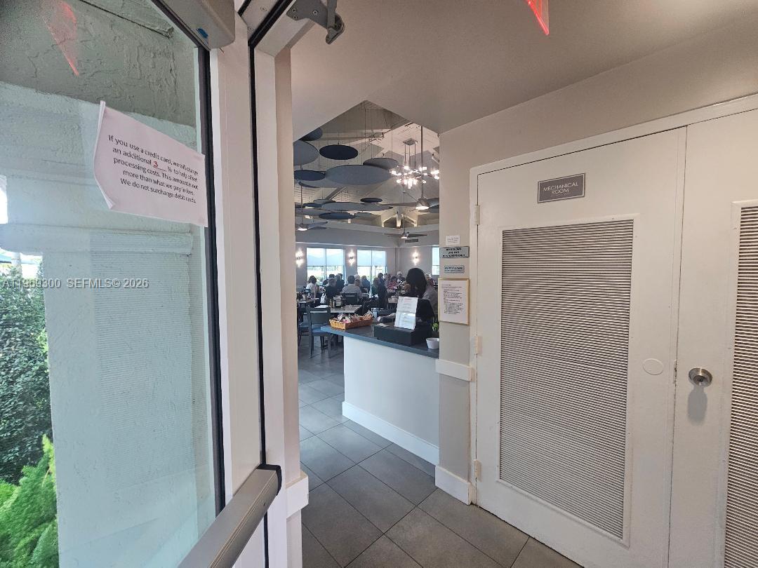 HUNTINGTON POINTE - Residential