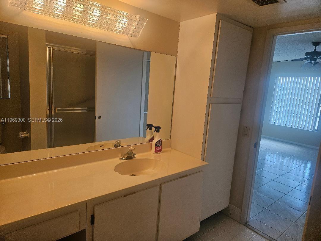 HUNTINGTON POINTE - Residential