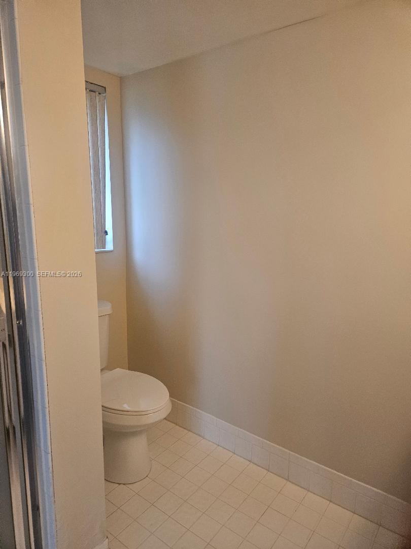 HUNTINGTON POINTE - Residential