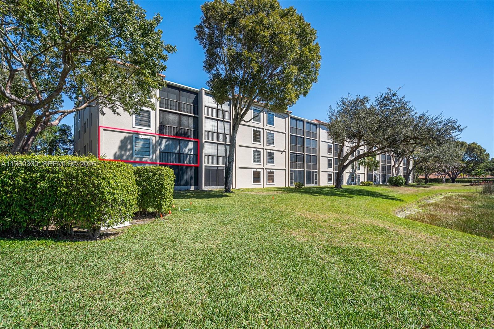 HUNTINGTON POINTE - Residential