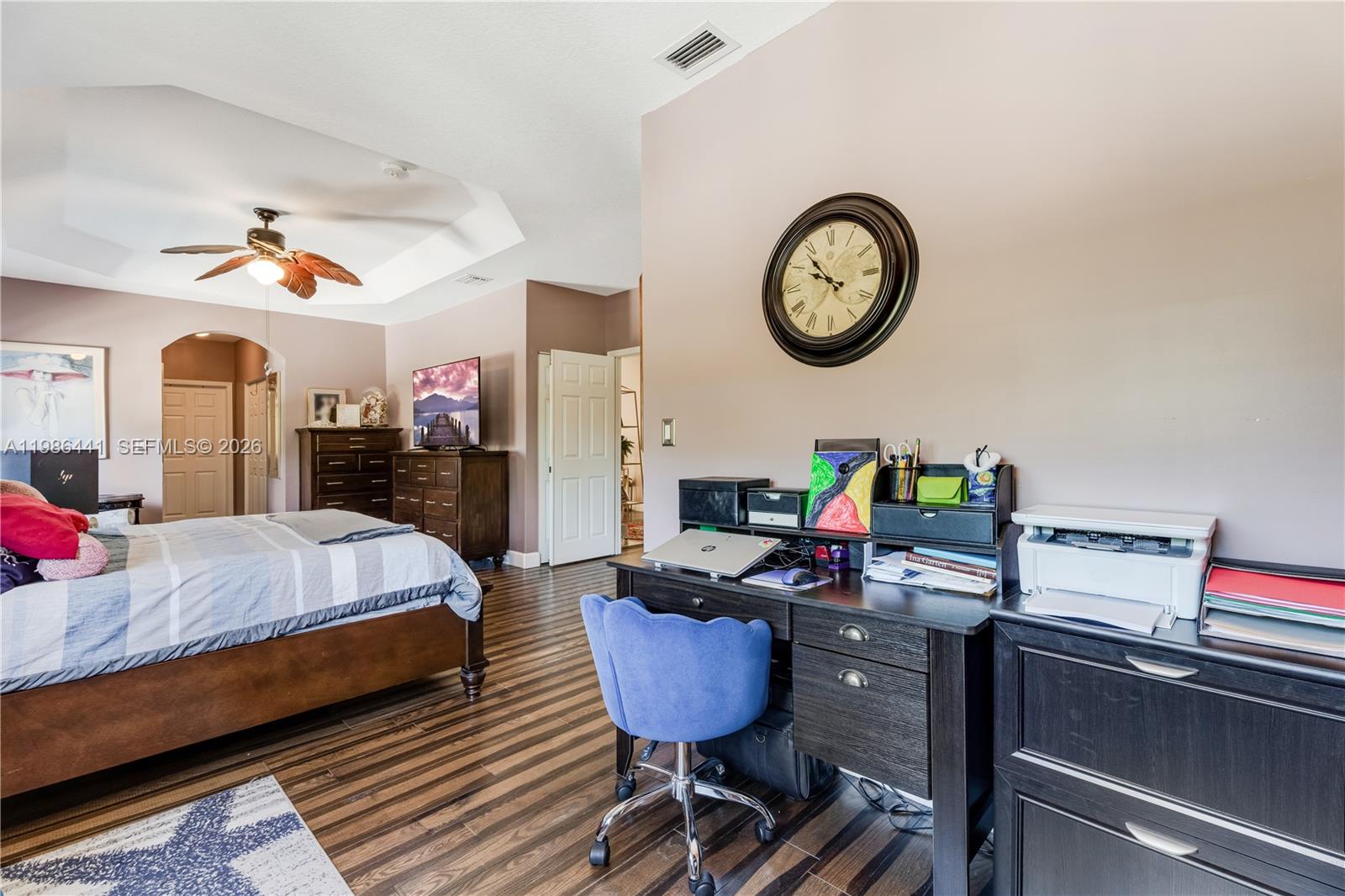 FLORIDIAN BAY ESTATES - Residential