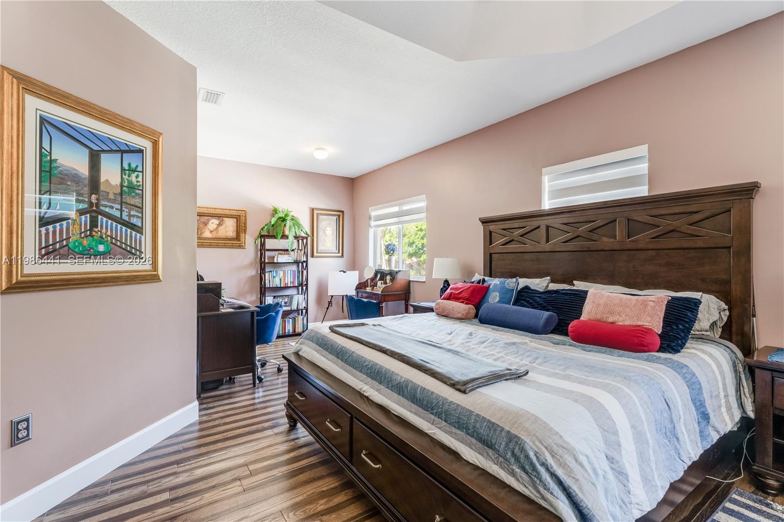 FLORIDIAN BAY ESTATES - Residential