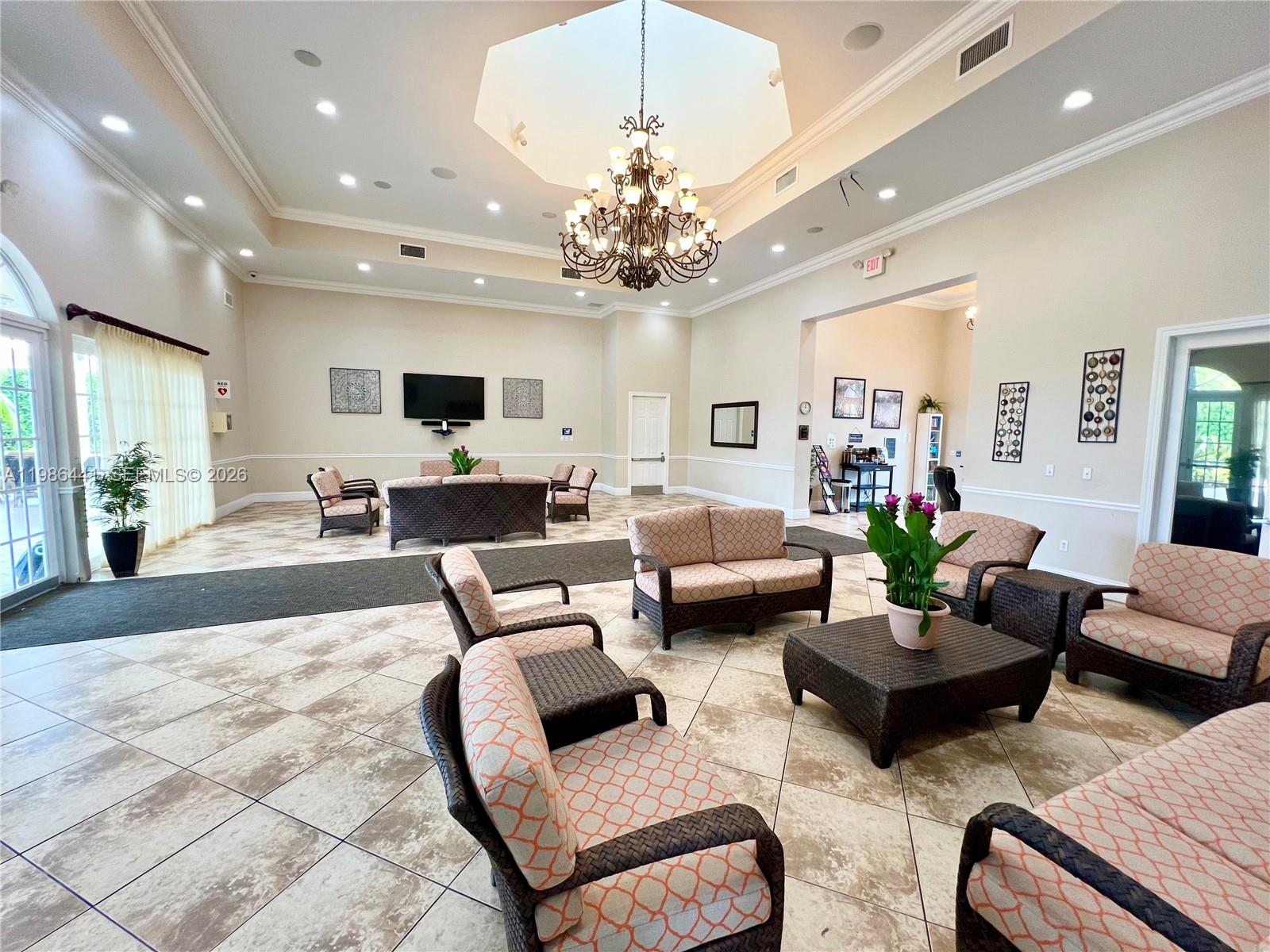 FLORIDIAN BAY ESTATES - Residential