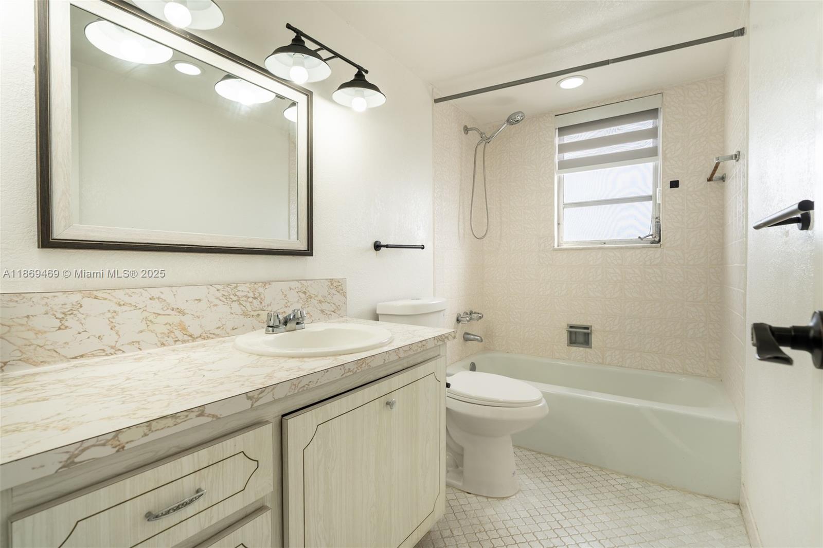 TELSTAR - Residential