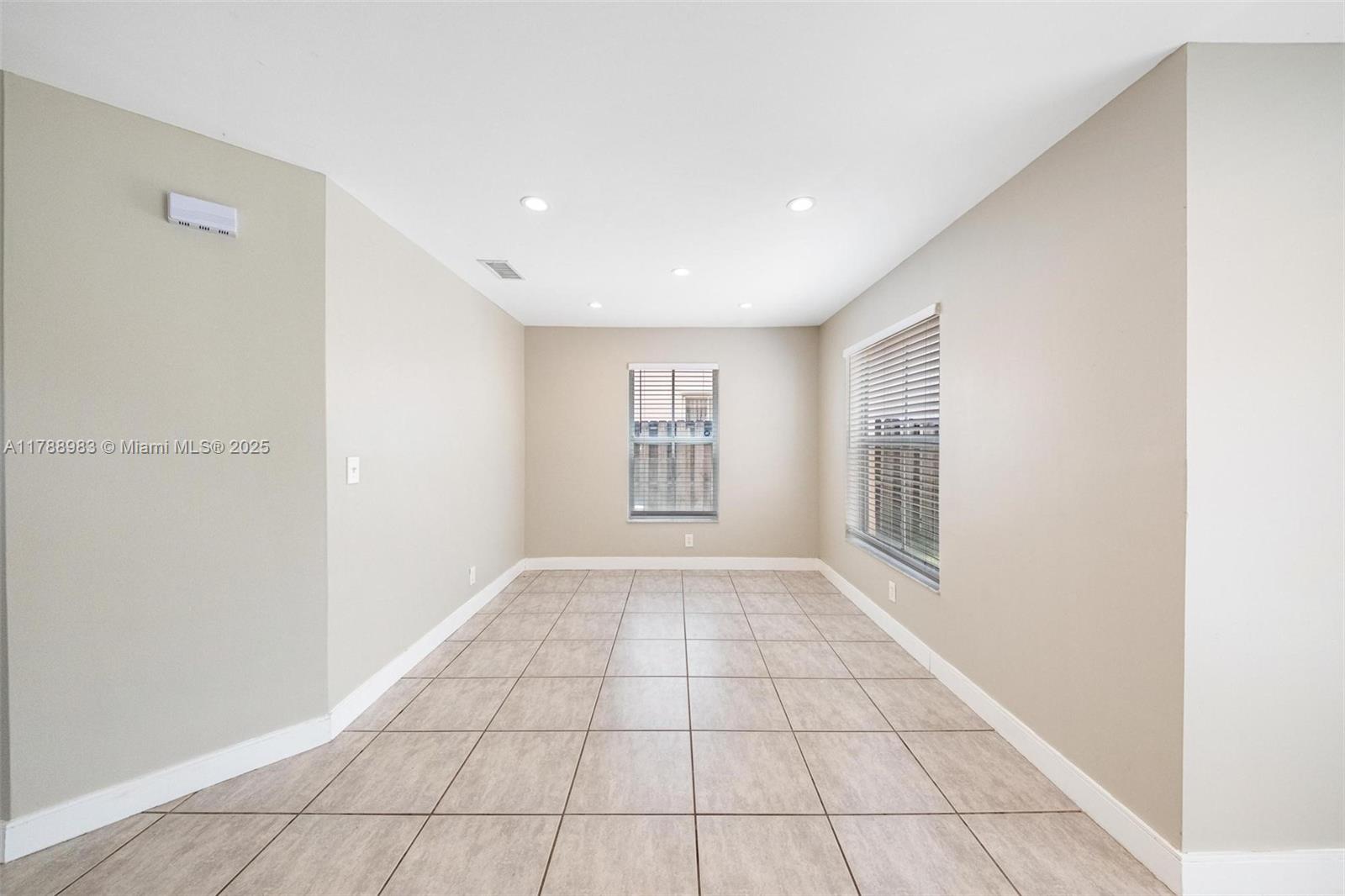 CORAL BAY REPLAT SECTION - Residential