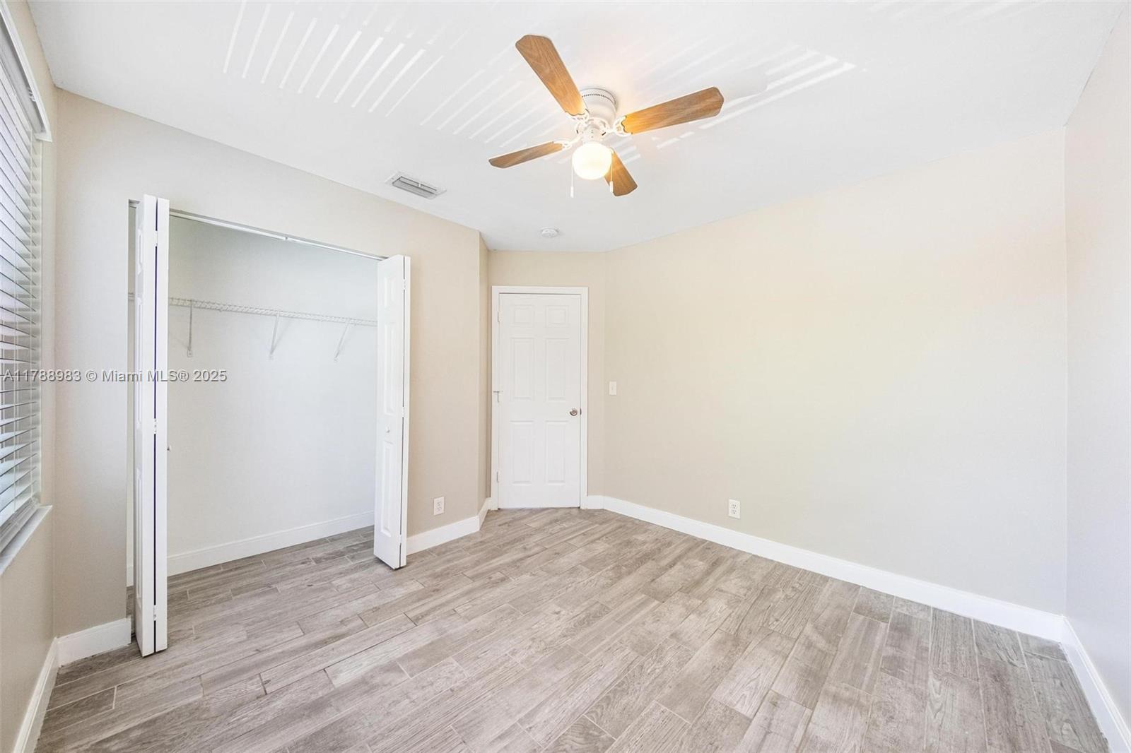 CORAL BAY REPLAT SECTION - Residential