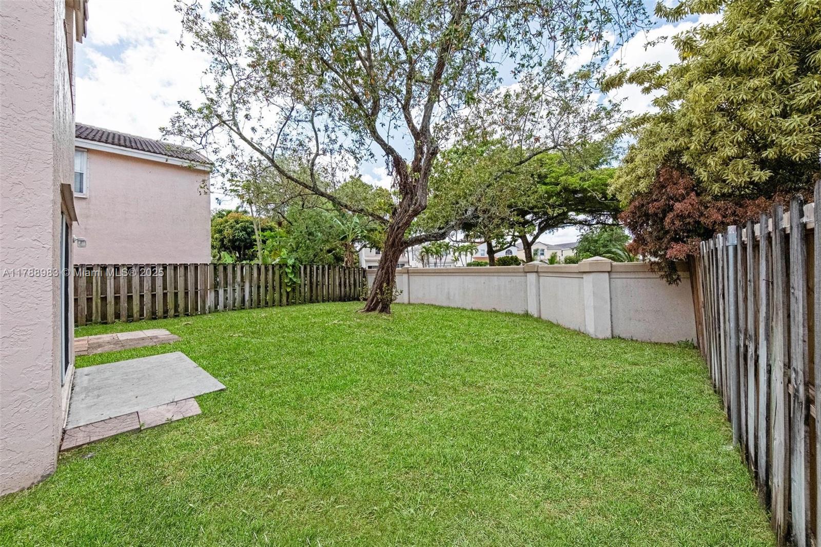 CORAL BAY REPLAT SECTION - Residential