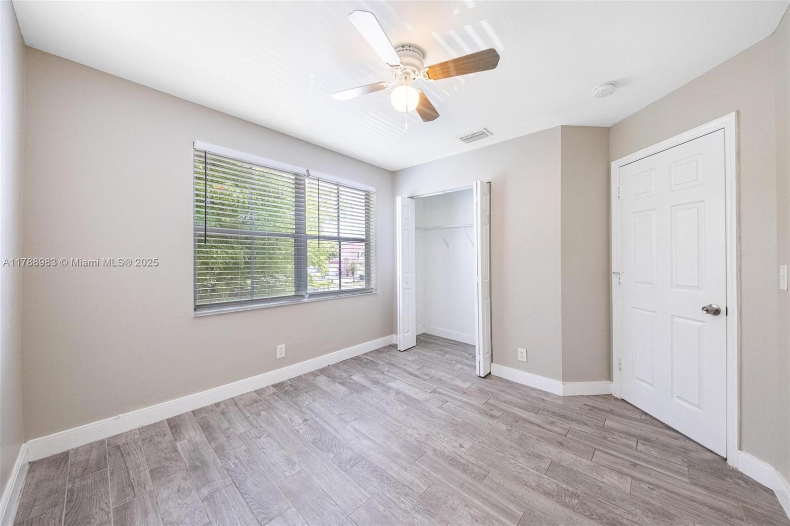 CORAL BAY REPLAT SECTION - Residential