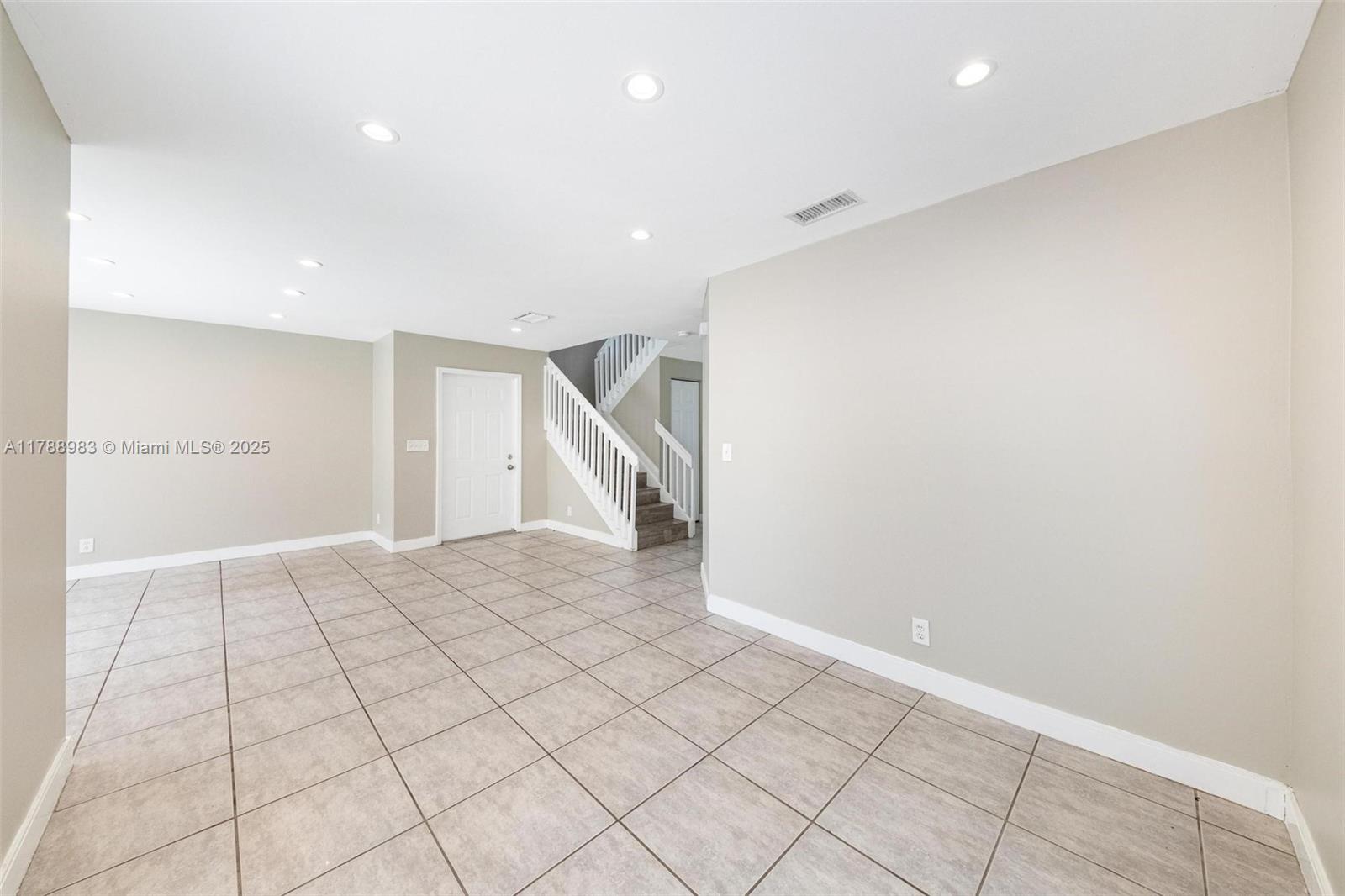 CORAL BAY REPLAT SECTION - Residential