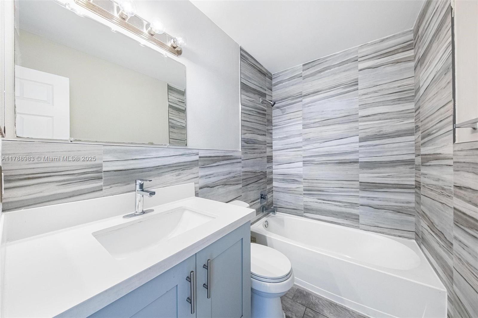CORAL BAY REPLAT SECTION - Residential