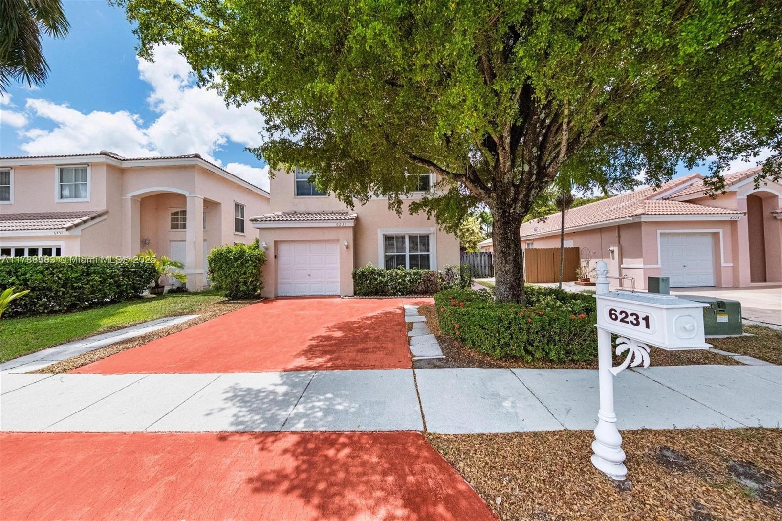 CORAL BAY REPLAT SECTION - Residential