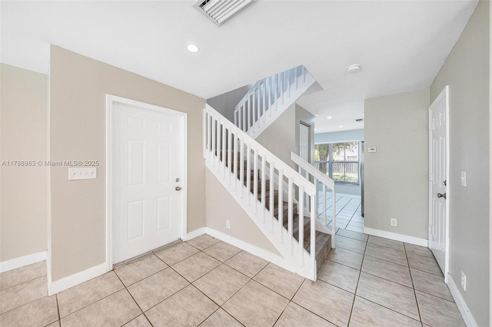 CORAL BAY REPLAT SECTION - Residential