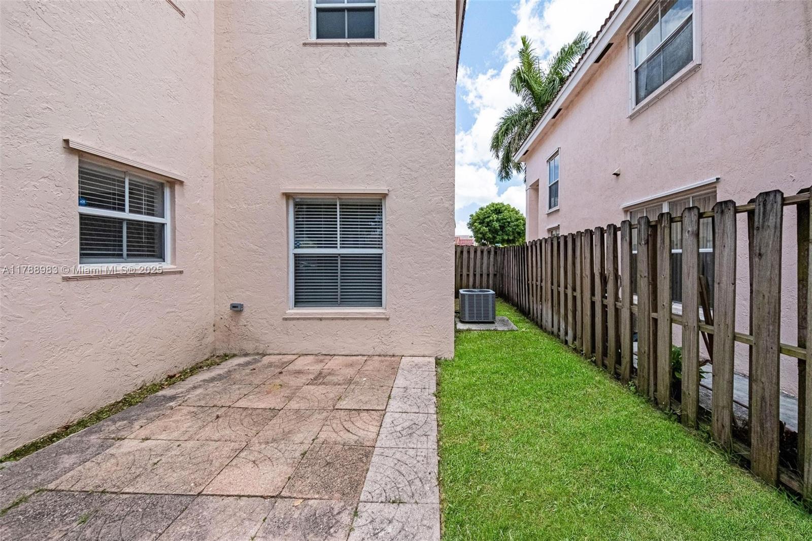 CORAL BAY REPLAT SECTION - Residential