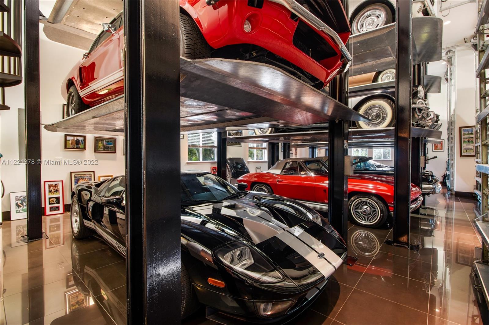 KINGS CREEK NORTH SEC 2 - Residential