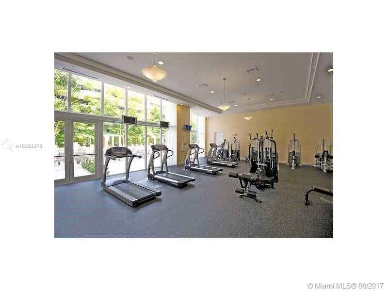 VENTURE AT AVENTURA EAST - Residential Lease
