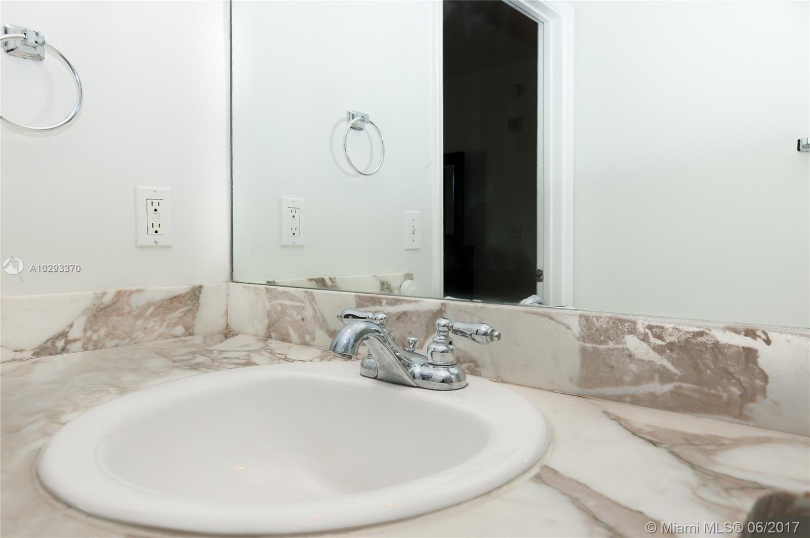 VENTURE AT AVENTURA EAST - Residential Lease