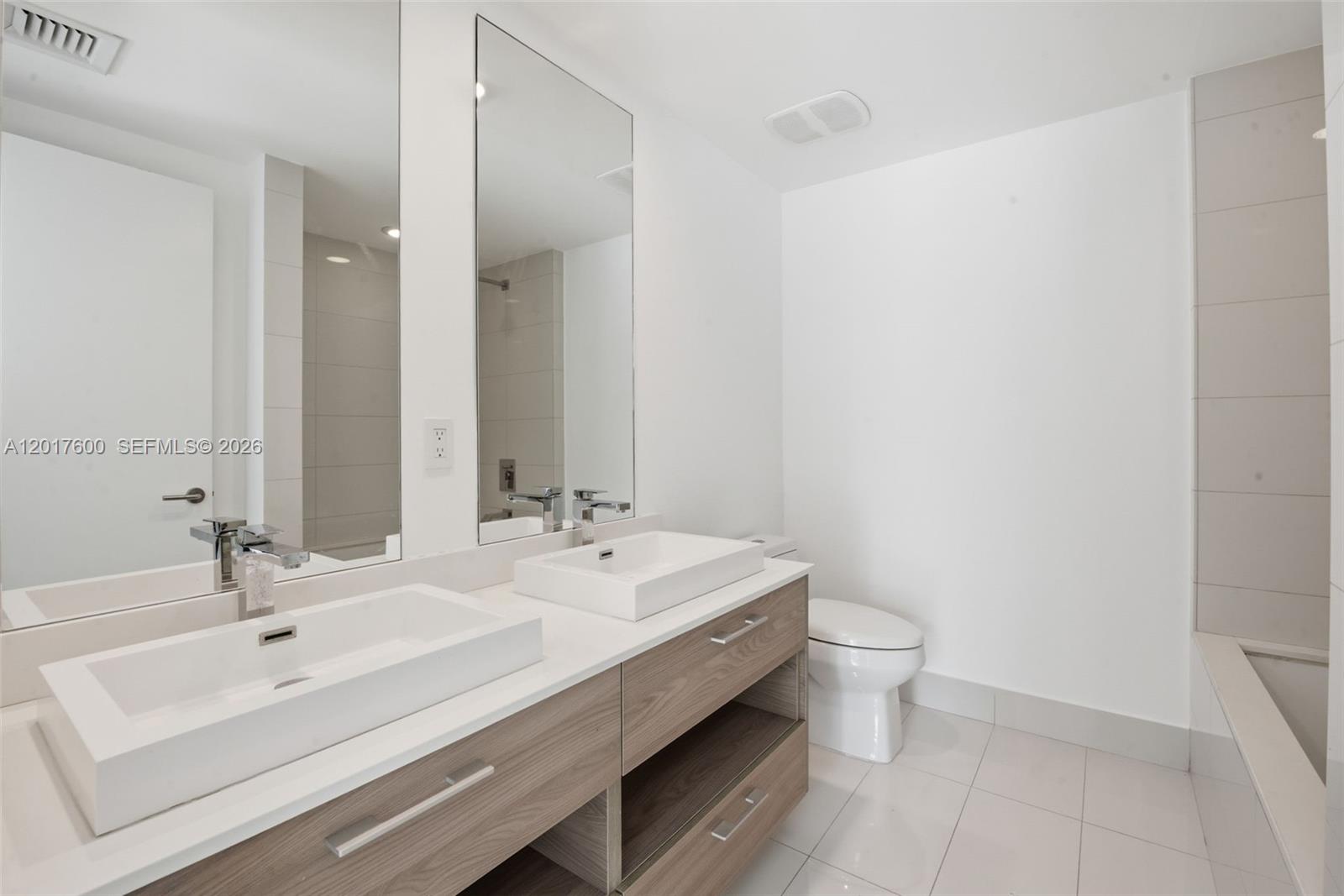 1300 S MIAMI AVENUE CONDO - Residential
