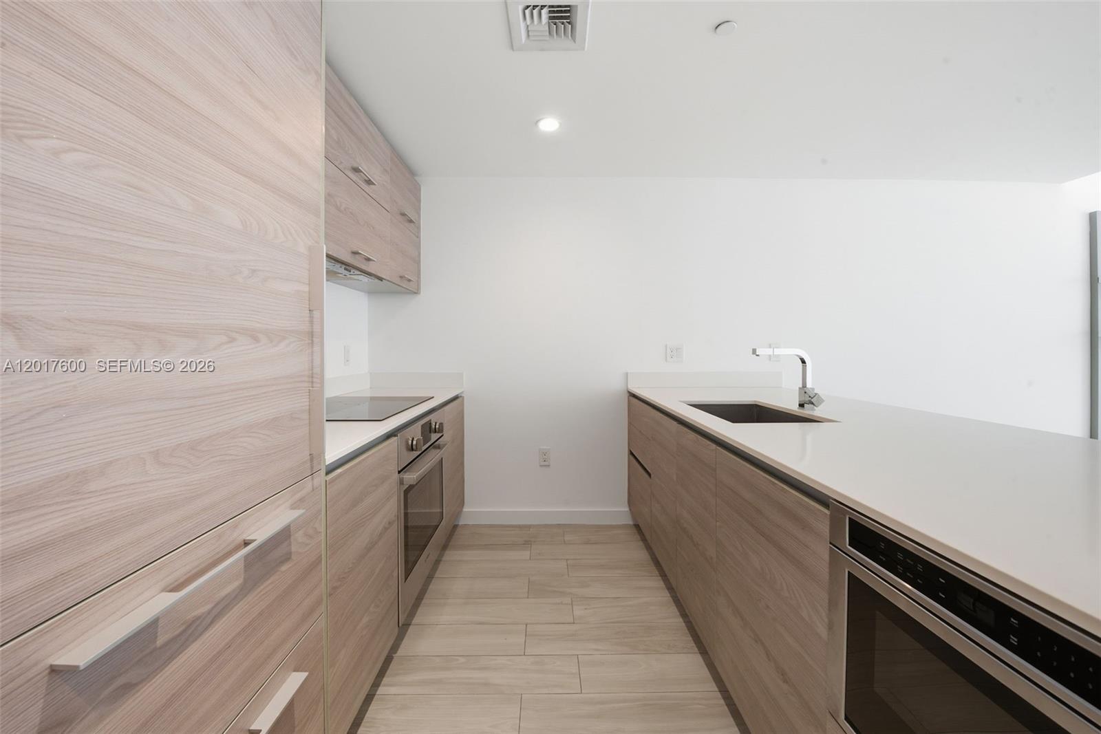 1300 S MIAMI AVENUE CONDO - Residential